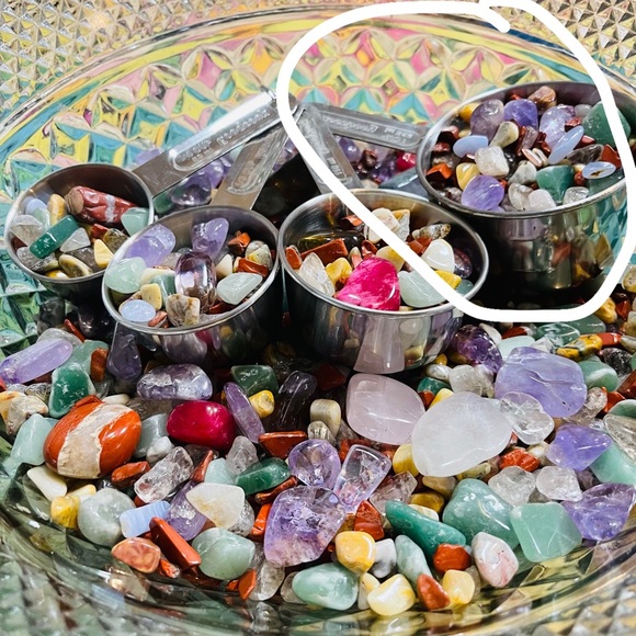 Large Crystal Confetti, Crystal tumbles, Crystal Chips, Mixed Crystals - Picture 2 of 2